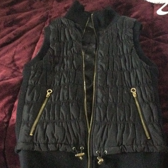 Calvin Klein Puffer Vest - Picture 3 of 11